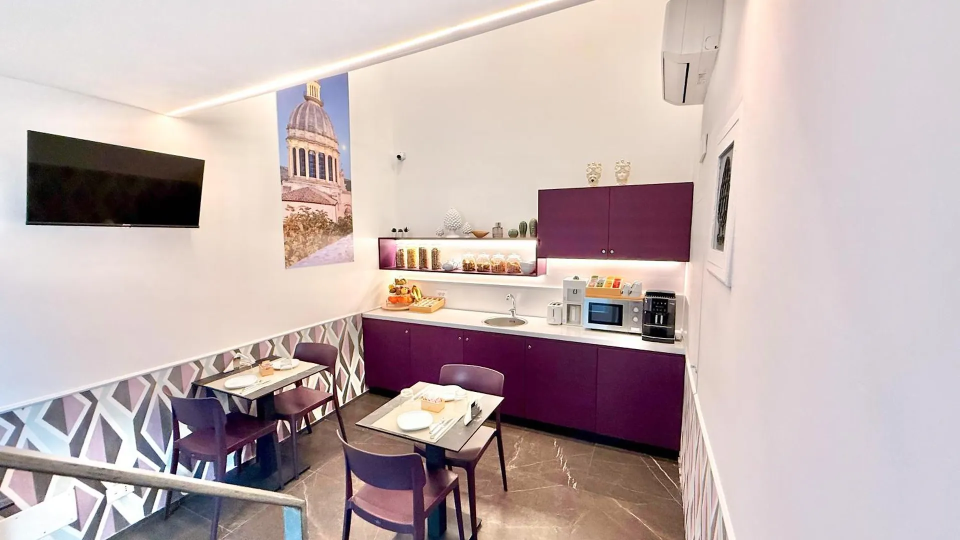 Ad Maiora - Design Rooms Ragusa Pensión