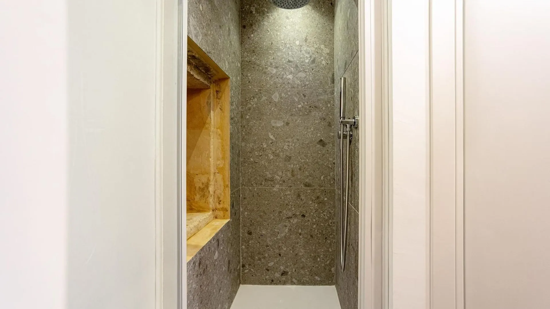 ** Pensión Ad Maiora - Design Rooms Ragusa Italia
