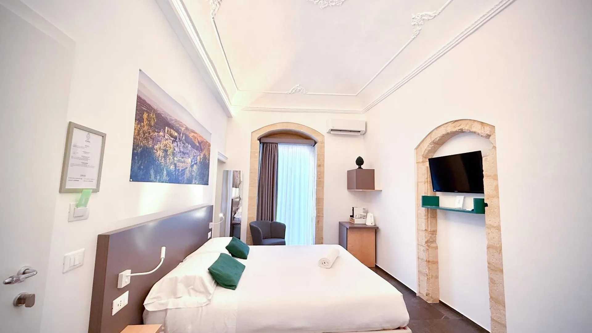 Ad Maiora - Design Rooms Ragusa Pensión